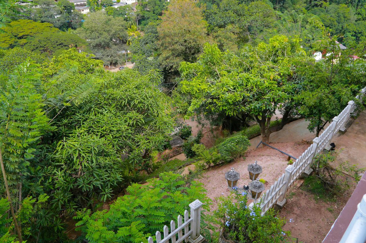 Villa Serene Kandy Buitenkant foto