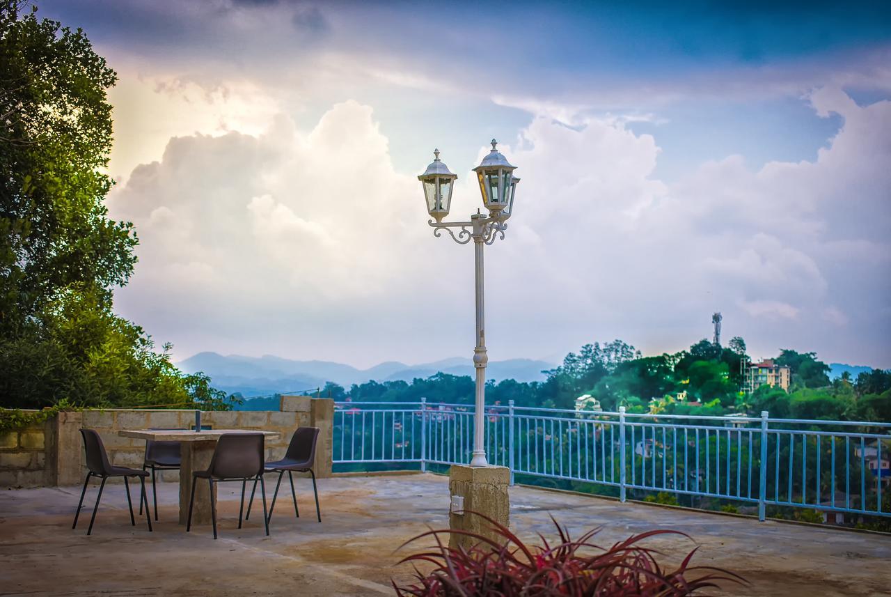 Villa Serene Kandy Buitenkant foto